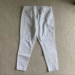 Loft white curvy skinny jeans w/ fringe leg